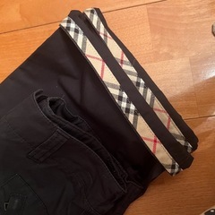 BURBERRY 150ズボンの画像