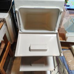 プラスチック3段ワゴン（天板付き）の画像