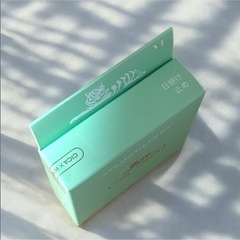 新品　VT シカ エッセンス サンパクト SPF50+の画像