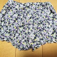 べべ　花がらのセットアップの画像