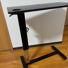 サイドテーブルの画像