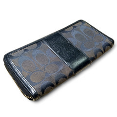 COACH 長財布　シグネチャー　ブラックの画像
