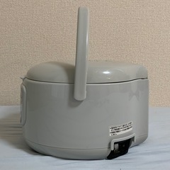 【無料】Tiger３合炊飯器｜計量カップとハローキティのしゃもじ付の画像
