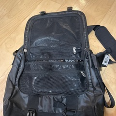 the North face メッセンジャーバックの画像