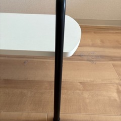 ガラスローテーブルの画像