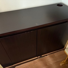 熱帯魚用水槽と置き台の画像