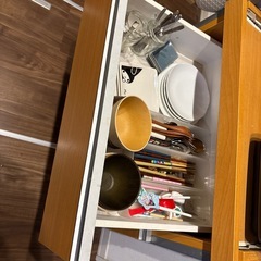 レンジ台兼食器棚の画像