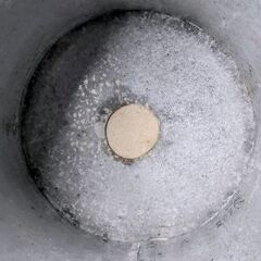 🍓 「自家菜園🍠🥬🌰🥜の囲いは費用をかけずに設置できます。」プランター／ブリキ缶 part３ 🤭の画像