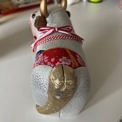 牛の置き物の画像