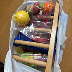 【無料】1-2歳向け子供のおもちゃ一式を差し上げます。の画像