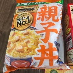 親子丼の元やお菓子の画像