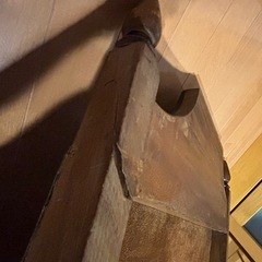 コロニアル風の木製ビンテージ家具　の画像