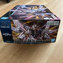 HG 1/144 MIGHTY STRIKE FREEDOM GUNDAM、SEED ACTION SYSTEM対応の高精度モデルキット。  - モデル名: MIGHTY STRIKE FREEDOM GUNDAM - シリーズ: HG (ハイグレード) - ブランド: BANDAI                       
ガンプラの画像