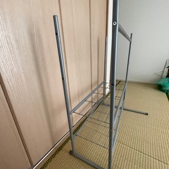 押入れ　ハンガーラックの画像