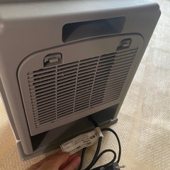 セラミックファンヒーターの画像