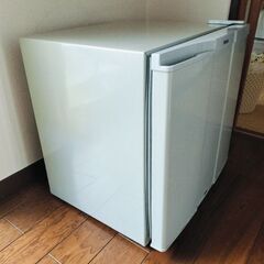 小型　冷蔵庫の画像