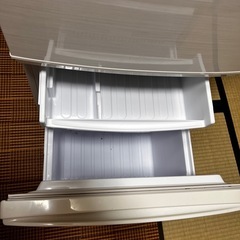 シャープ冷蔵庫　137Lの画像