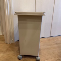 無印　　ゴミ箱　の画像