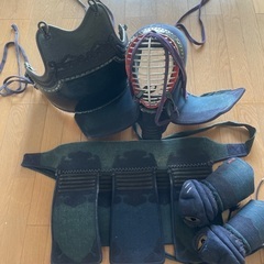 剣道防具一式　中学生男子　竹刀つきの画像