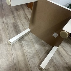 IKEA ミニテーブル　ホワイトの画像