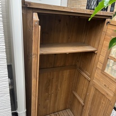 物置き 木製 収納庫 ガーデニング用品 ベランダ薄型収納庫1600 SPG-001　ライトブラウンの画像
