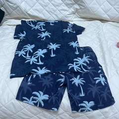 キッズ　セットアップ　2セットの画像