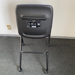 オカムラ　オフィス用　椅子の画像