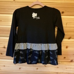 裾フリル長袖トップス　130cm sizeの画像