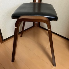 椅子の画像