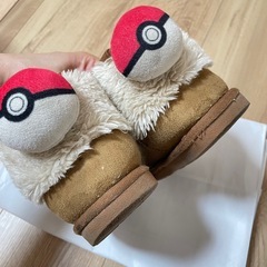 18センチ　ポケモン　ムートンブーツの画像