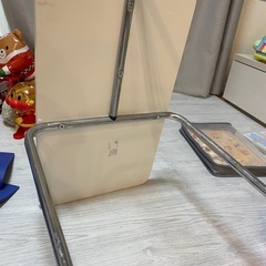 ソファーサイドテーブルの画像