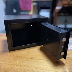 （決定済み！）小型金庫あげますの画像