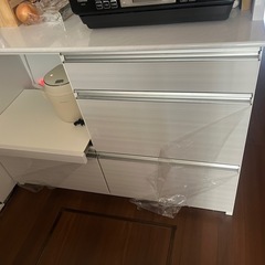 カップボード　10/13日まで引き取りできる方の画像