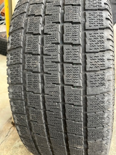 【ピレリ スタッドレスタイヤ＋エスティマ純正ホイール 215/55R17／4本セット】