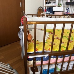 ベビーベッドの画像