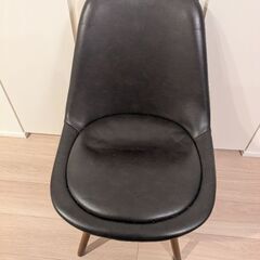 定価26,800円のダイニングチェア 4脚 8000円でお譲りしますの画像