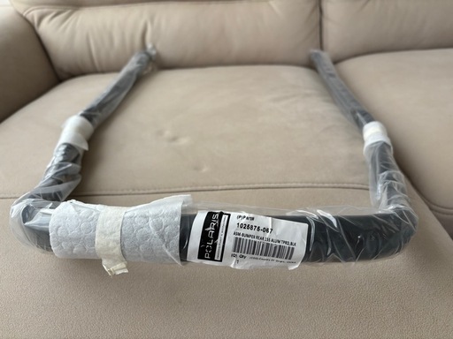 スノーモービル　新品未使用  ポラリスリアバンパー　ポラリスバンパー　