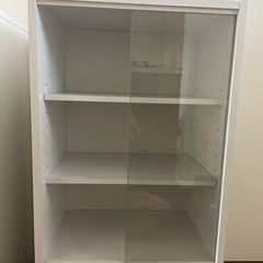 収納棚の画像