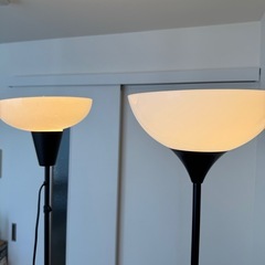 IKEAフロアライトの画像