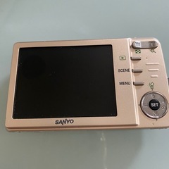 SANYOデジタルカメラ　ジャンクの画像