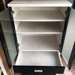 食器棚　無料の画像