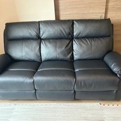 決定済み！電動リクライニングソファ  LOWYAの画像