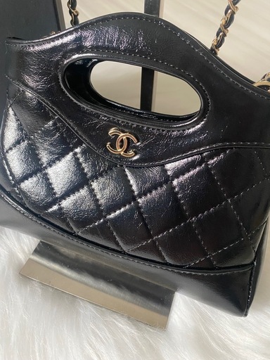 CHANEL  
 チェーンショルダーバッグ