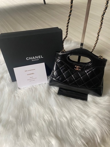 CHANEL  
 チェーンショルダーバッグ