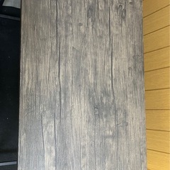パソコンデスクの画像