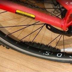 GT DRIVE 4.0マウンテンバイク FOXサス ShimanoDeoreの画像