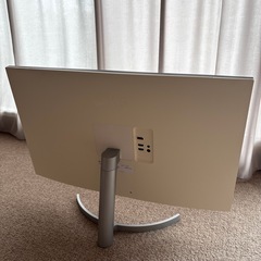 LG LEDモニター 32UN550の画像