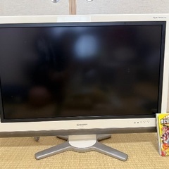 リモコン付き【32型テレビ】AQUOSの画像