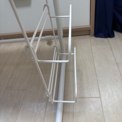 ニトリ　伸縮レンジ上ラック  の画像