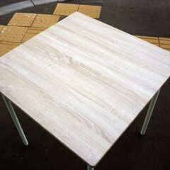 ☆2人掛けダイニングセット 食卓テーブル ホワイト イス2脚付き 幅750mm 奥行750mm 高さ740mm ダイニングテーブル 白 アイアンフレーム 椅子 札幌市 豊平区 平岸の画像